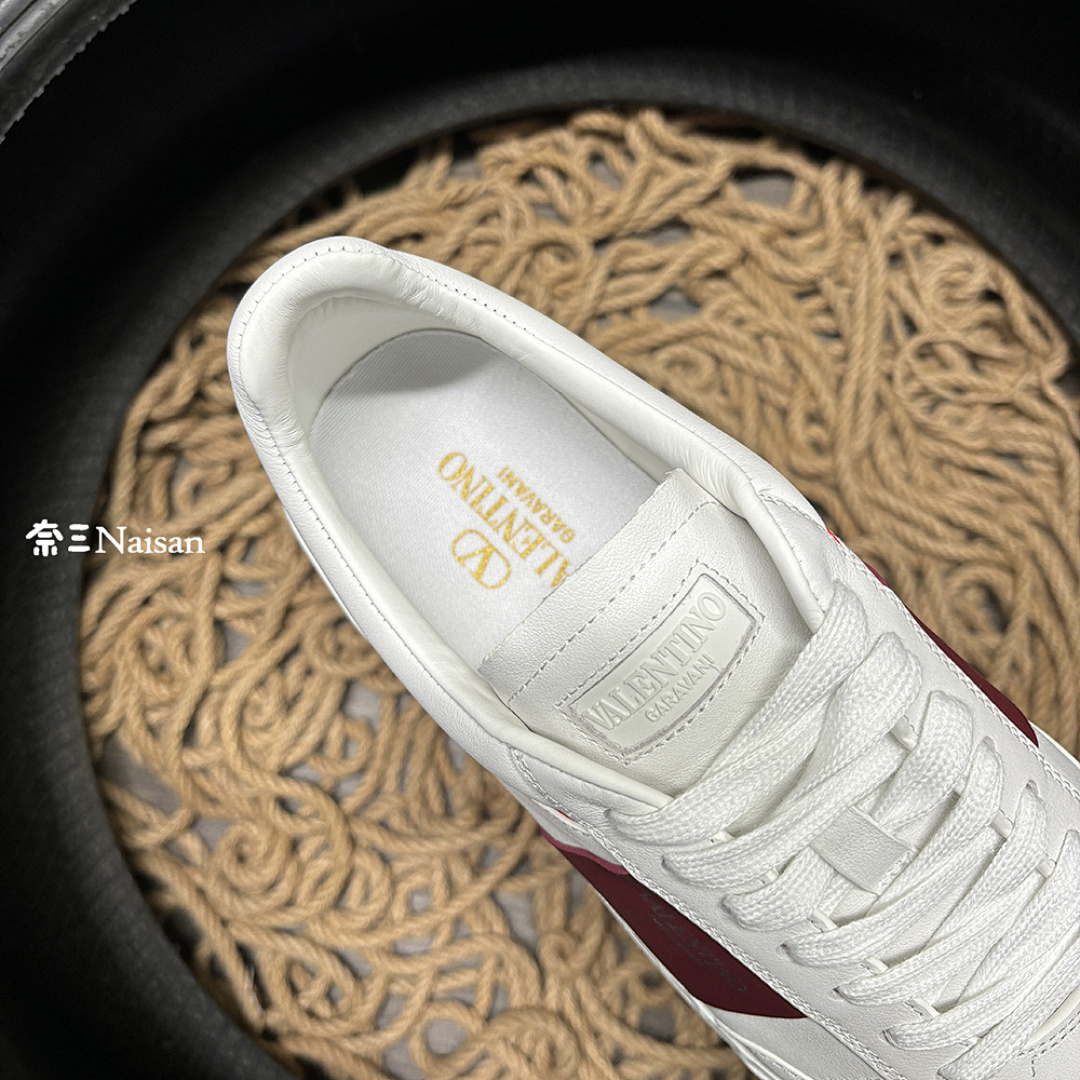 ▶ UPVILLAGE LOW - Image 13