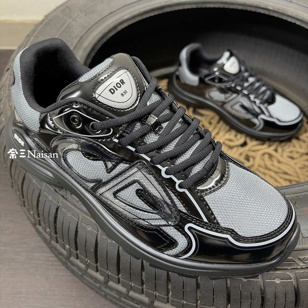 ▶ ▶, photo 1