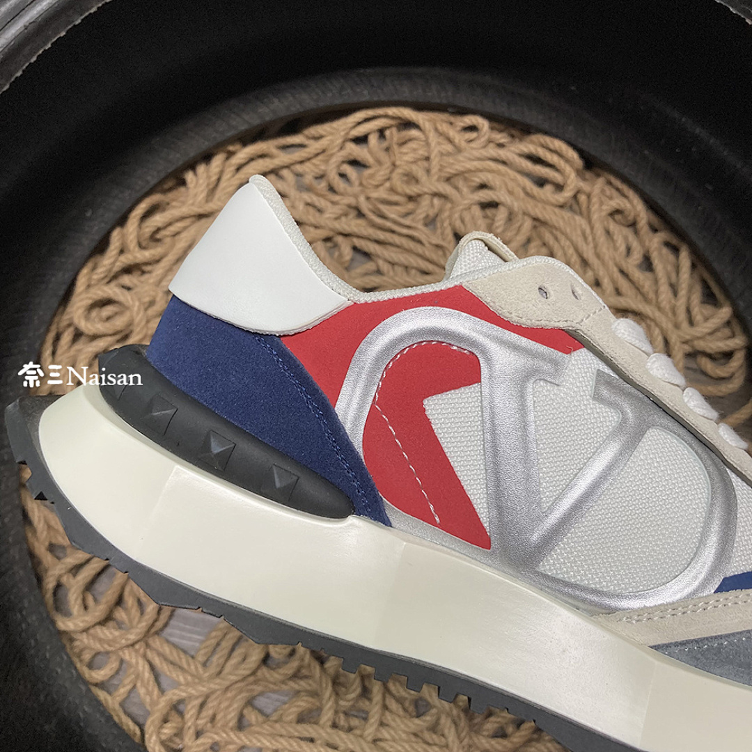 ▶ Valentino Sneakers - Image 10
