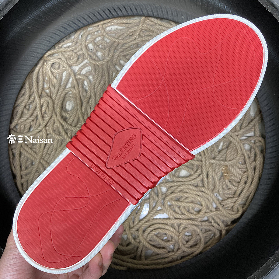 ▶ VL7N SNEAKER - Image 15