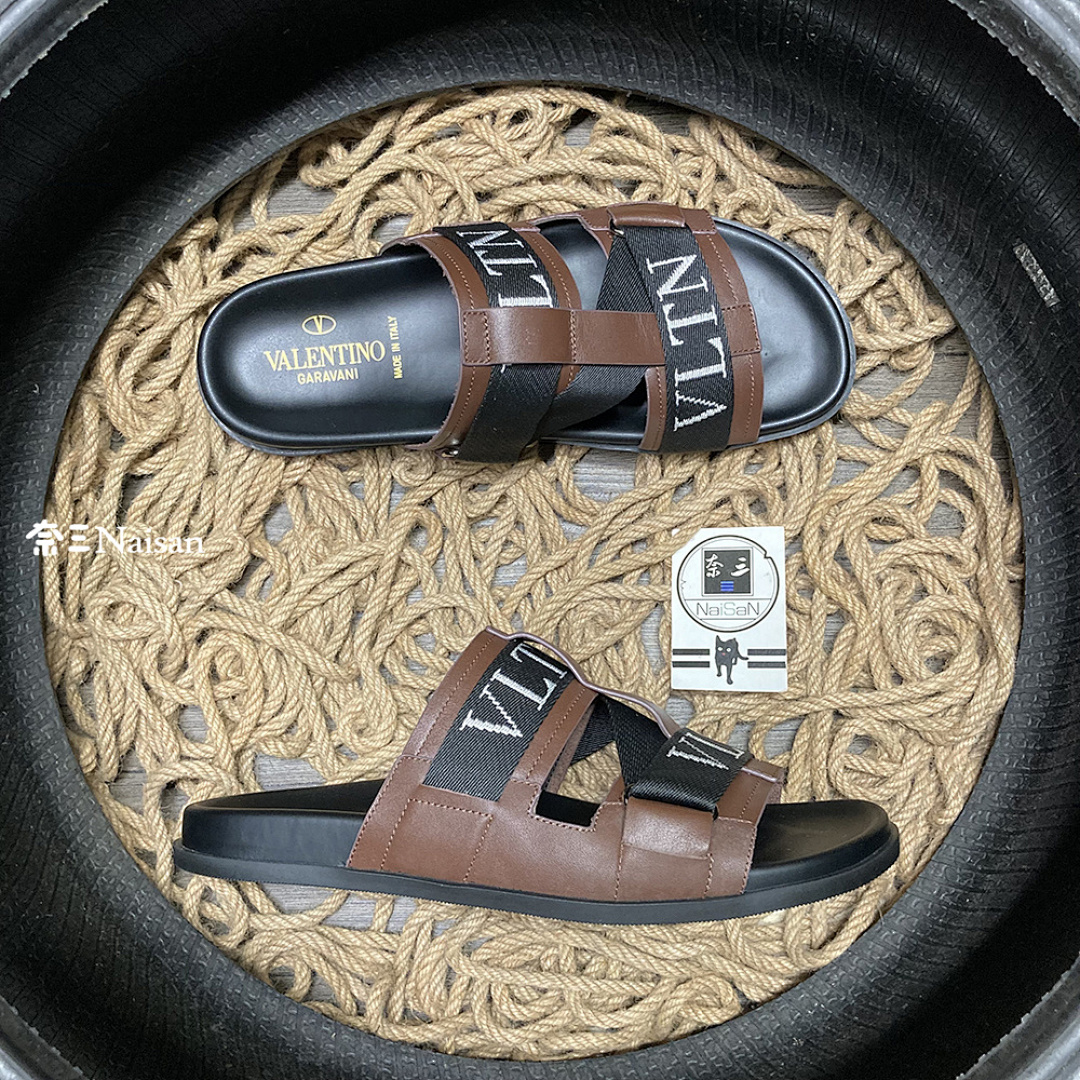 ▶ Valentino Sandals - Image 4