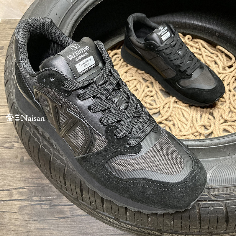 ▶ VLOGO PACE LOW-TOP