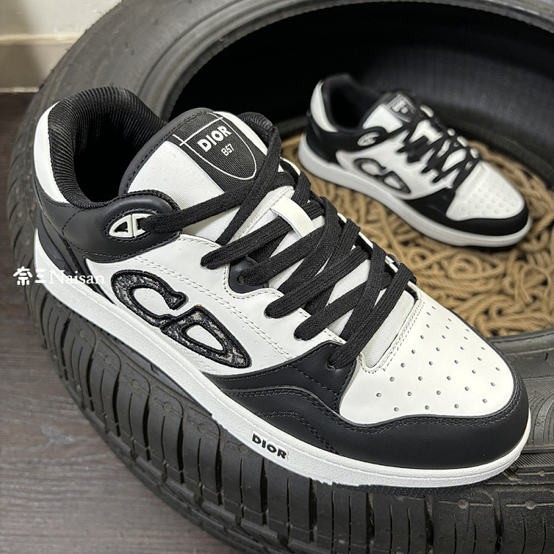 ▶ Low-Top Sneaker, photo 1