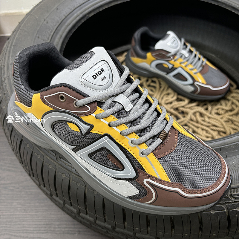 Product Product, photo 1