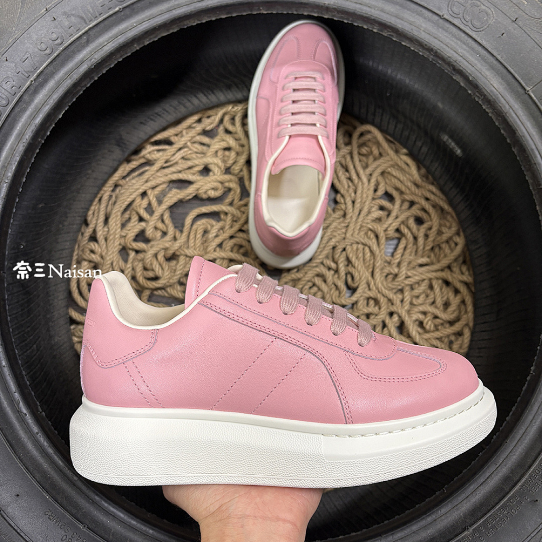 ▶ Alexander McQueen Retro Sneaker - Image 8