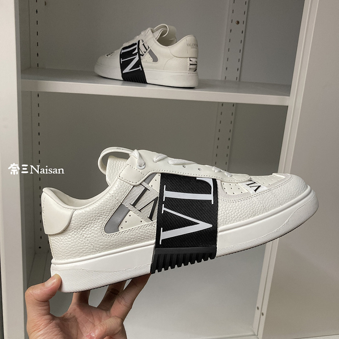 ▶ VL7N SNEAKER - Image 16
