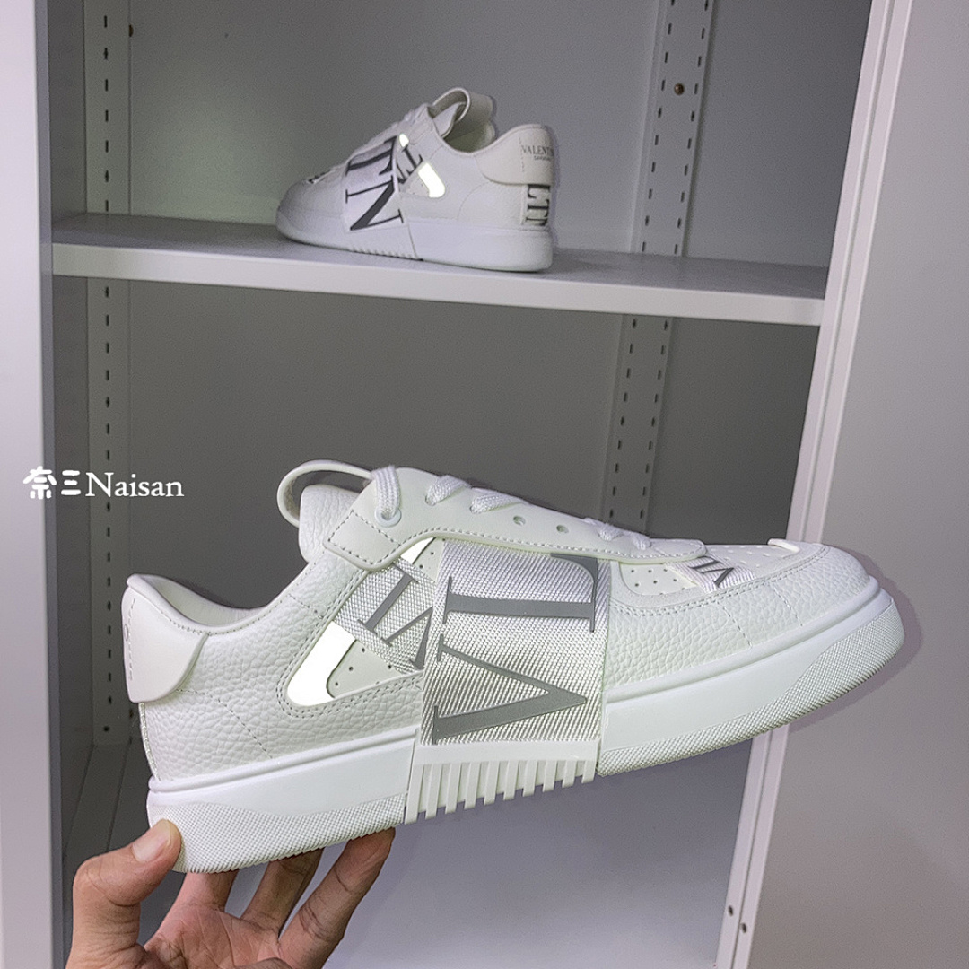 ▶ VL7N SNEAKER - Image 17