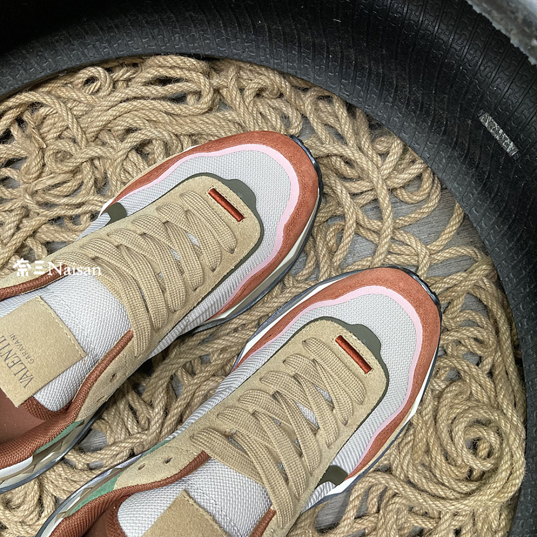 ▶ Valentino Sneakers - Image 4