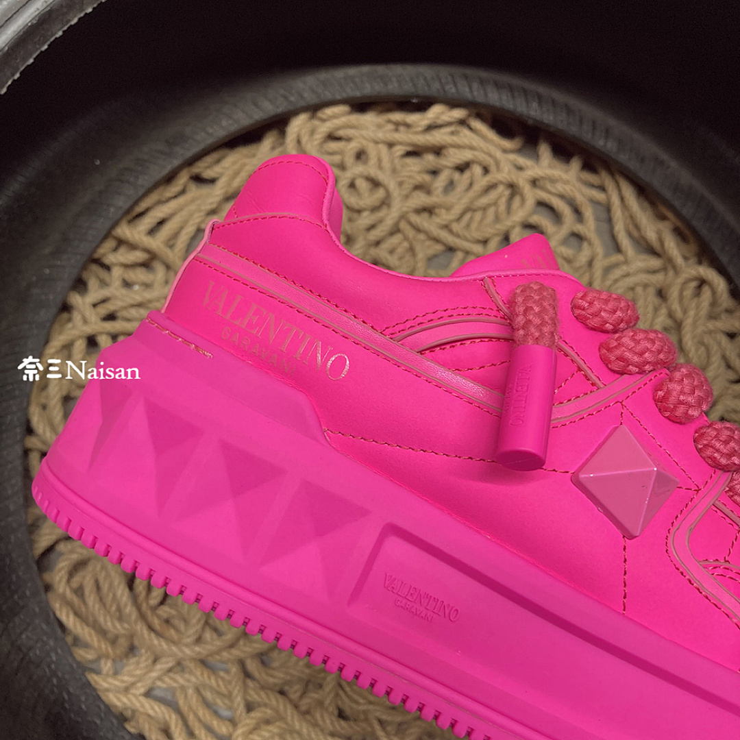 On Running ONE STUD XL NAPPA LEATHER LOW-TOP - Image 11