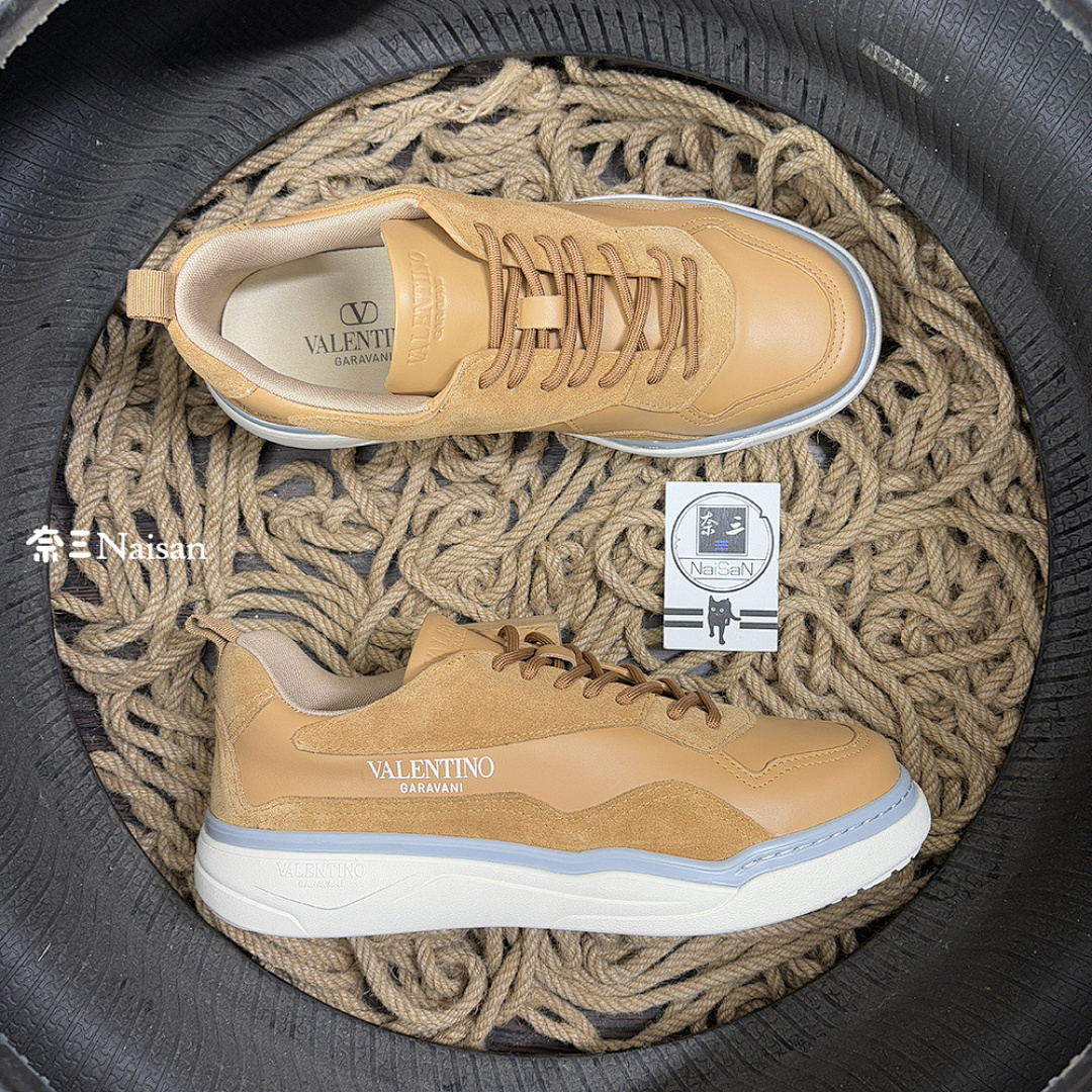 ▶ Valentino Sneaker - Image 4