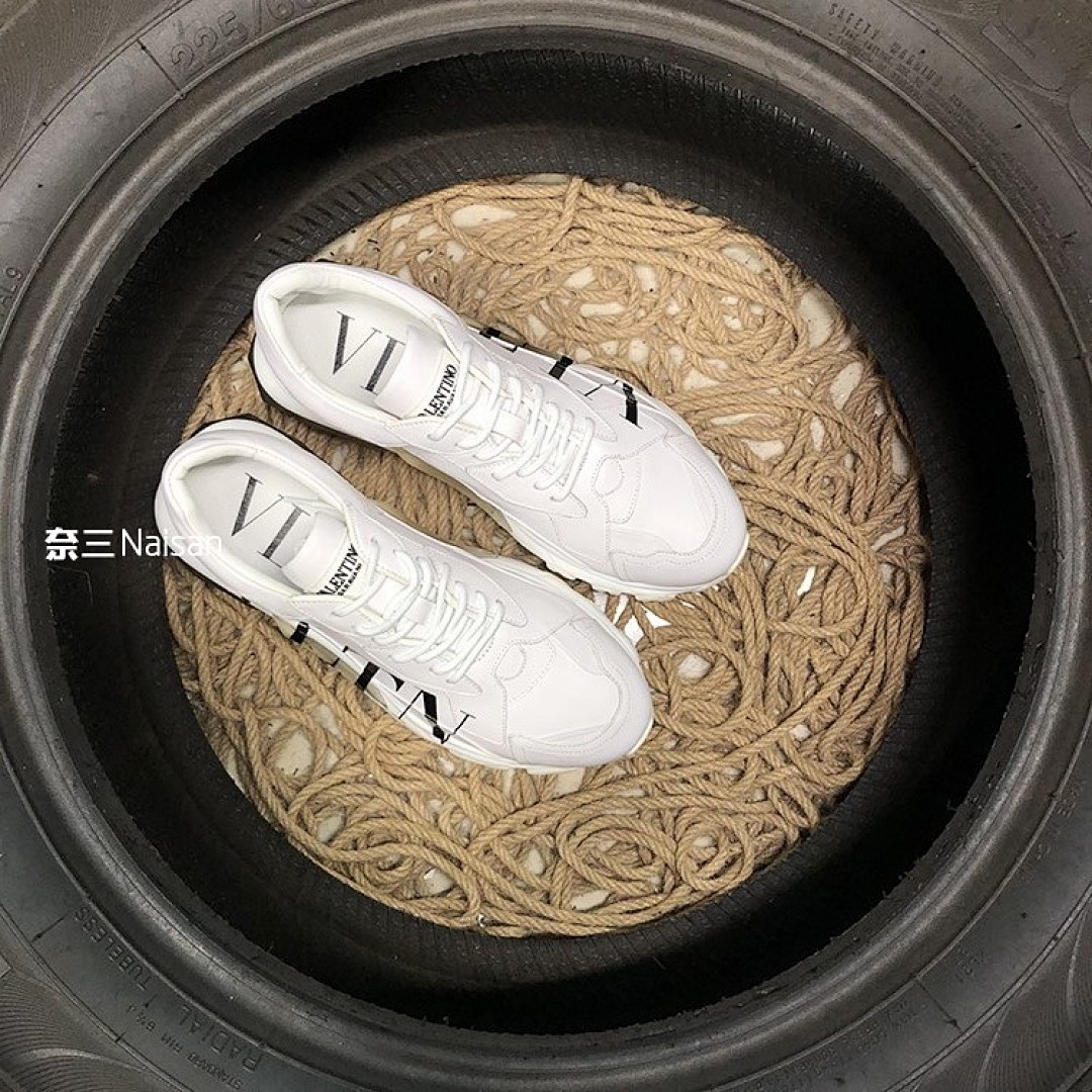 ▶ VT High Top Sneakers - Image 5