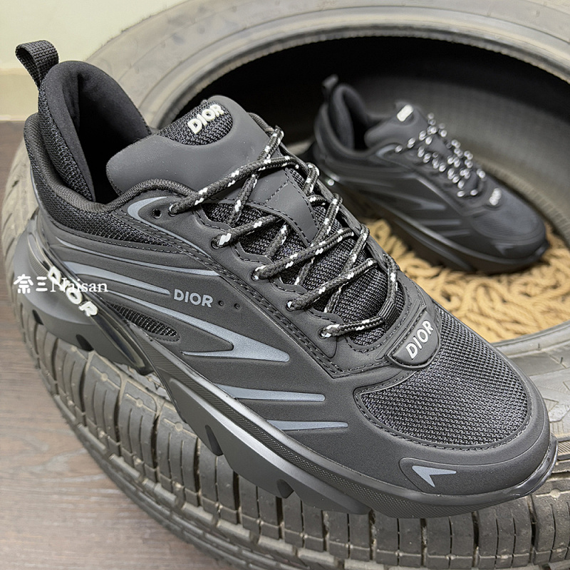 ▶ Blade Sneaker, photo 1