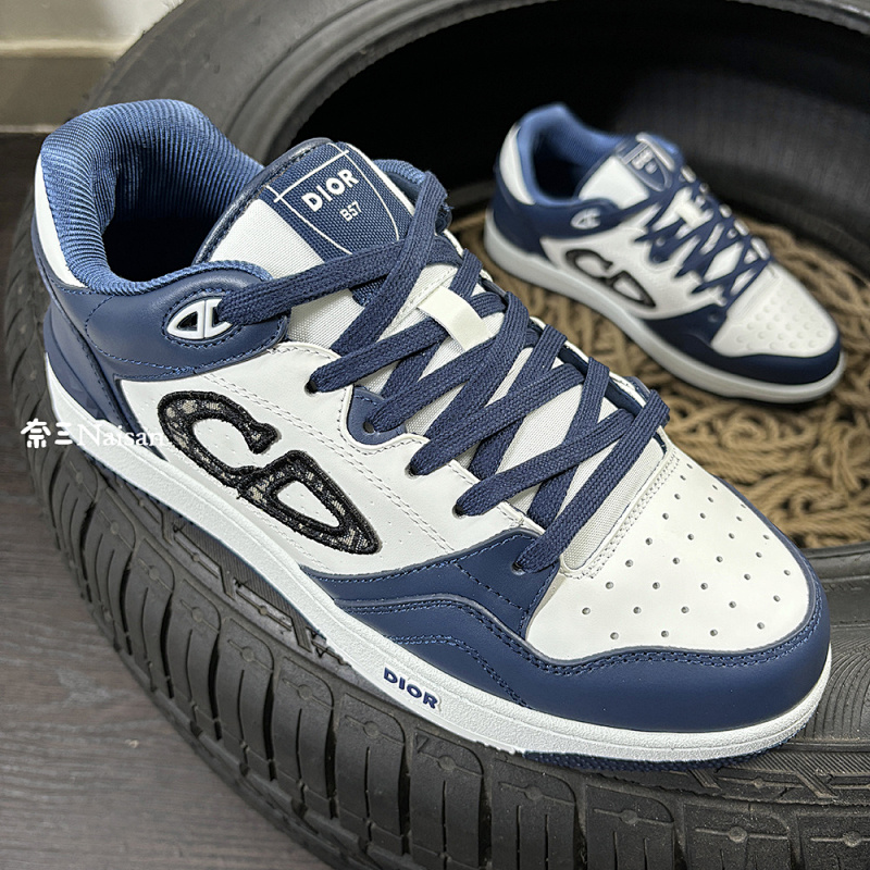 ▶ Low-Top Sneaker, photo 1