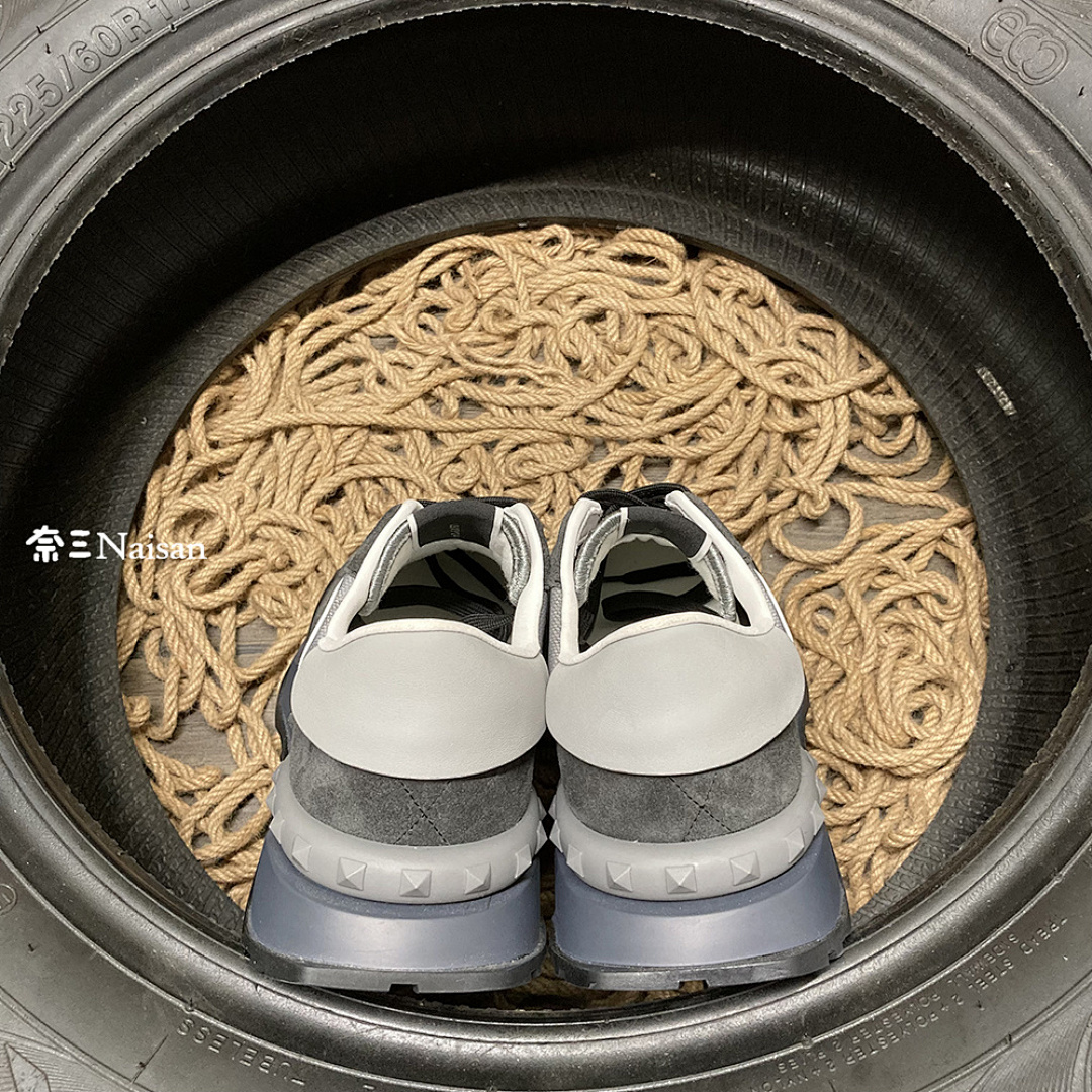 ▶ Valentino Sneakers - Image 9