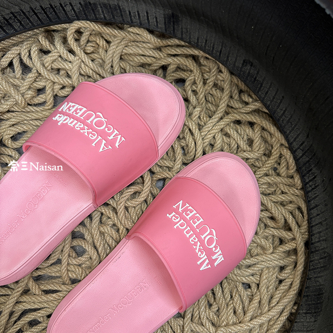 ▶ McQueen Slides - Image 6