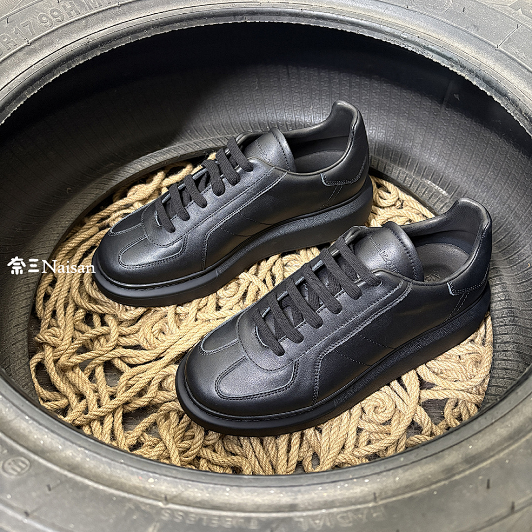 ▶ Alexander McQueen Retro Sneaker - Image 7