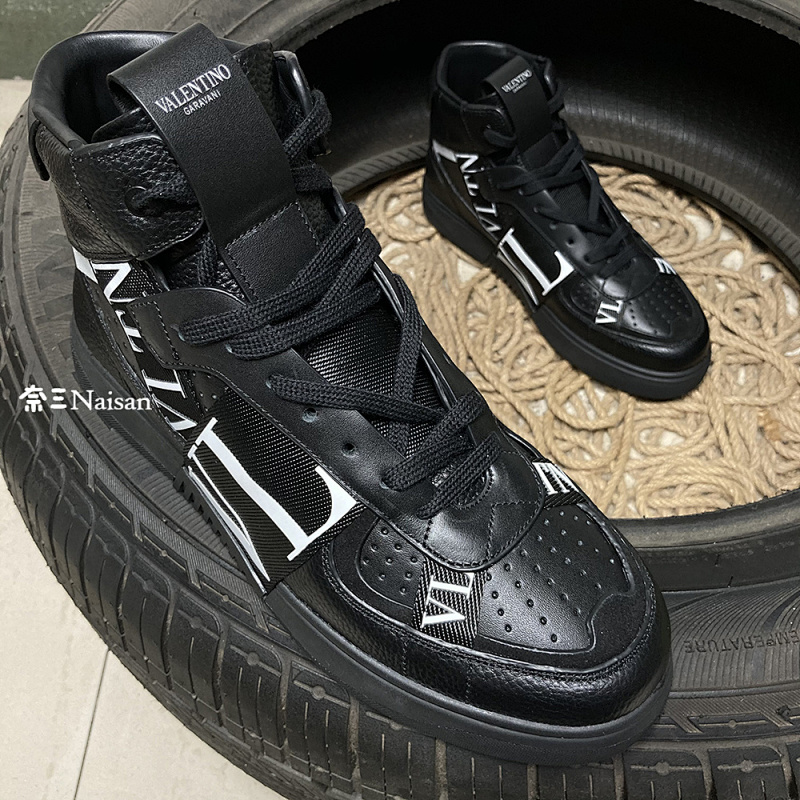 ▶ VL7N SNEAKER WITH BANDS HIGH