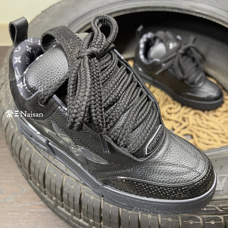 ▶ LV Skate Trainers, photo 1