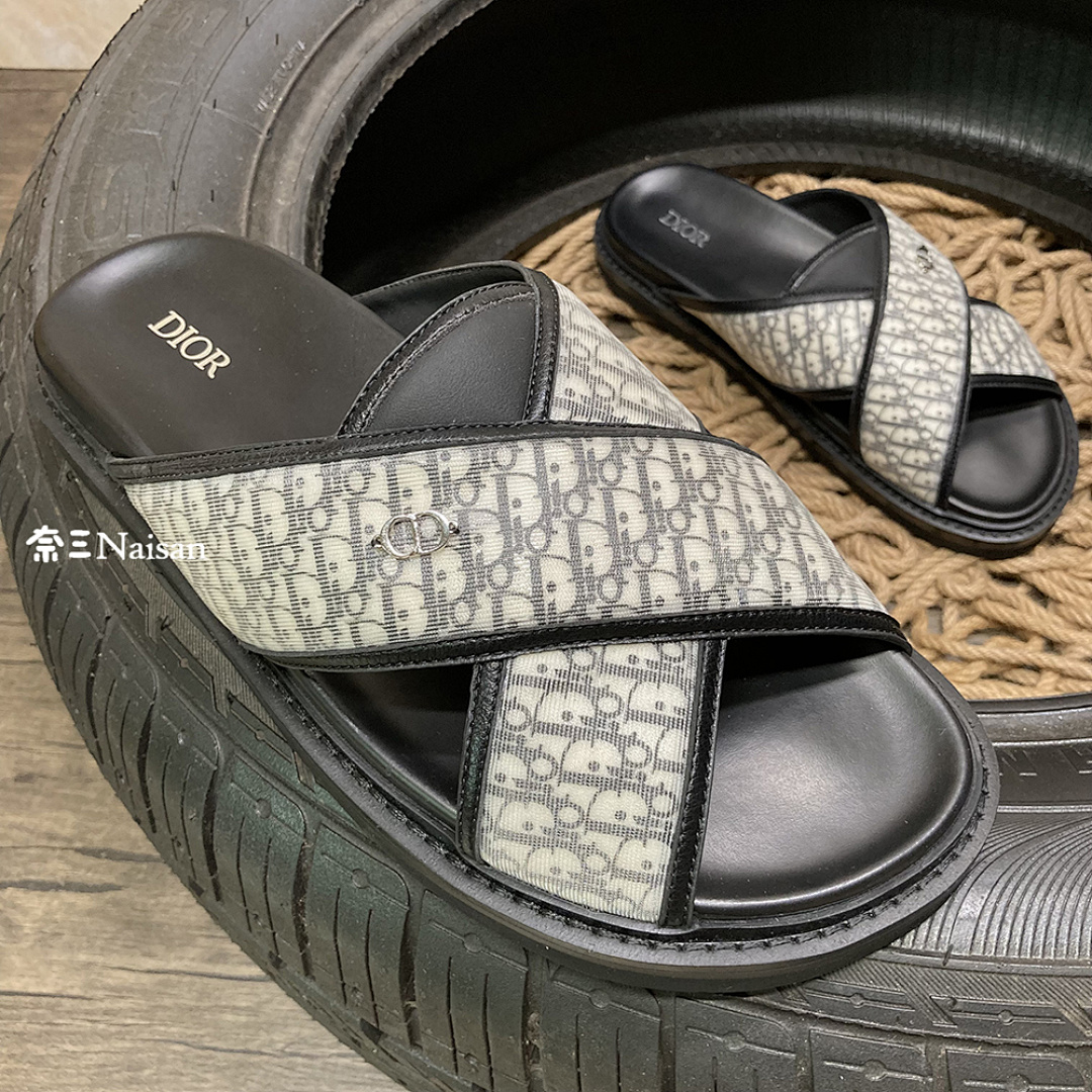 ▶ Dior Sandals, photo 1