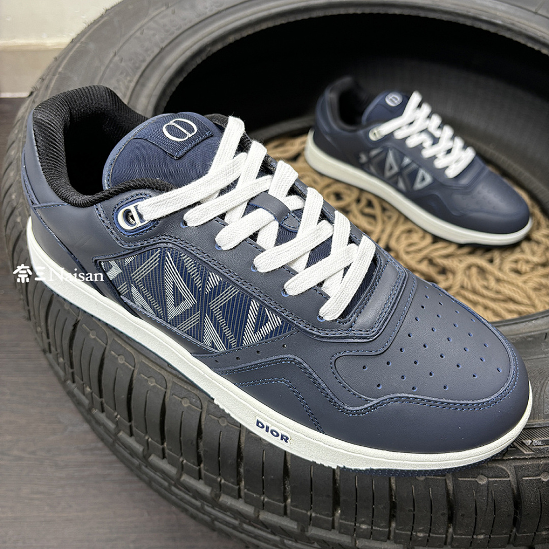 Product Product, photo 1