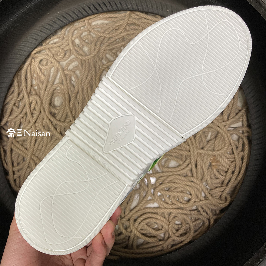 ▶ VL7N SNEAKER - Image 15
