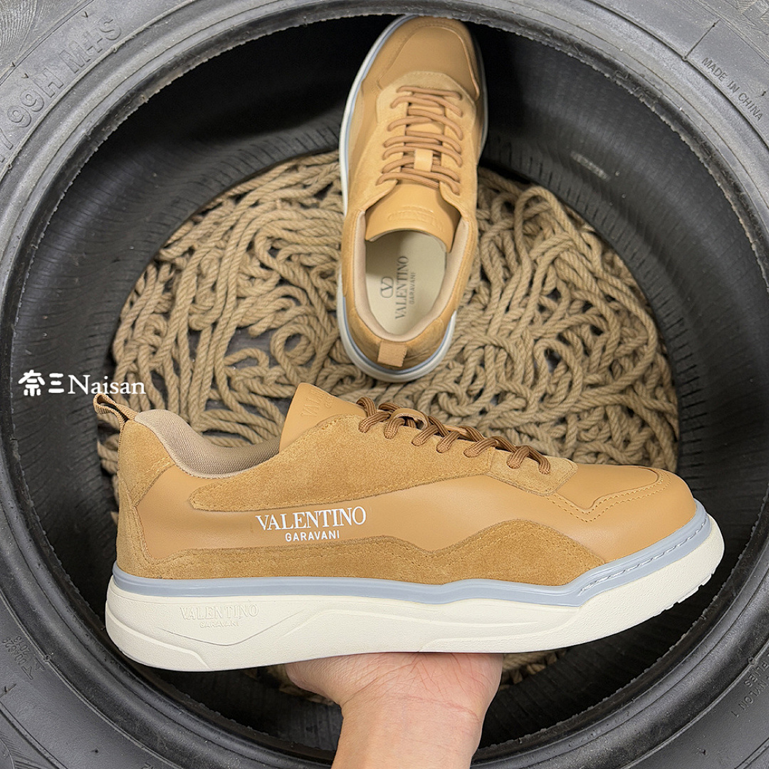 ▶ Valentino Sneaker - Image 8
