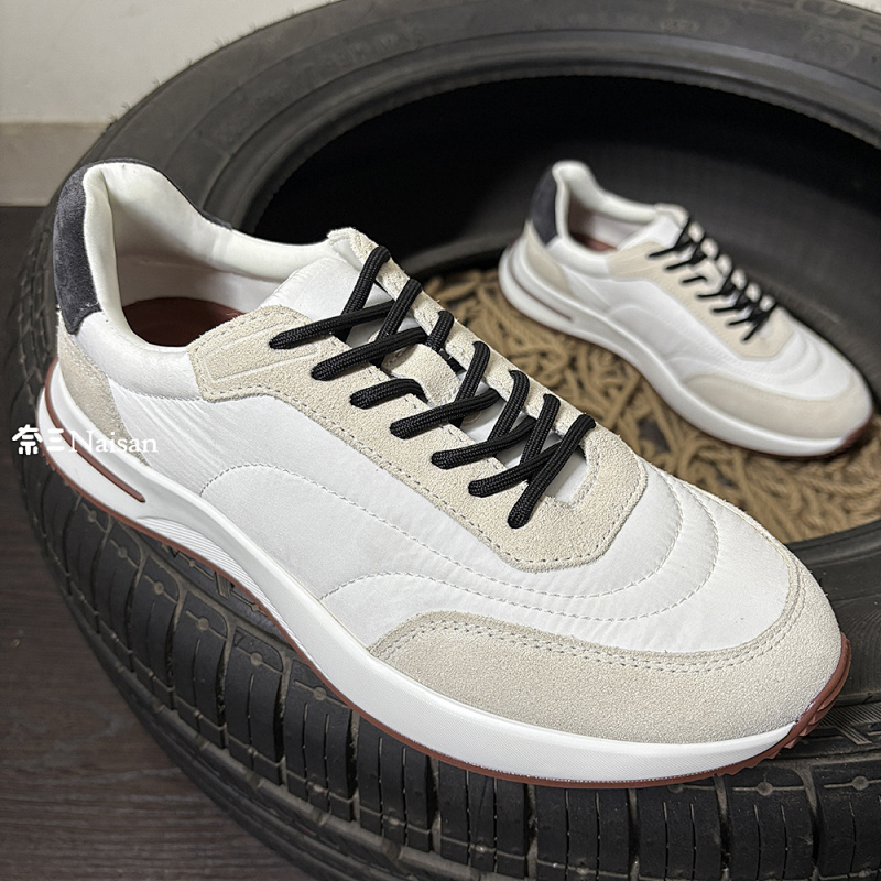 ▶ Week End Walk Sneaker, photo 1