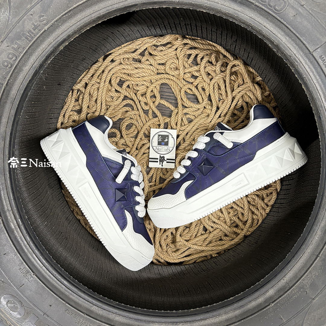 On Running ONE STUD XL NAPPA LEATHER LOW-TOP - Image 3