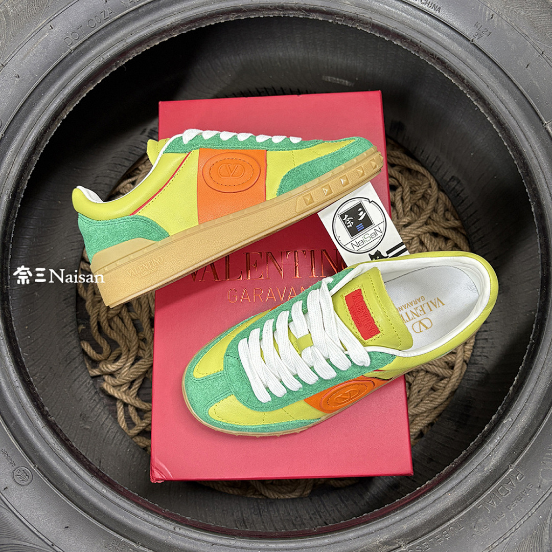 ▶ UPVILLAGE LOW - Image 2