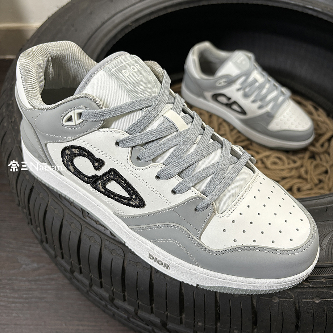 ▶ Low-Top Sneaker, photo 1
