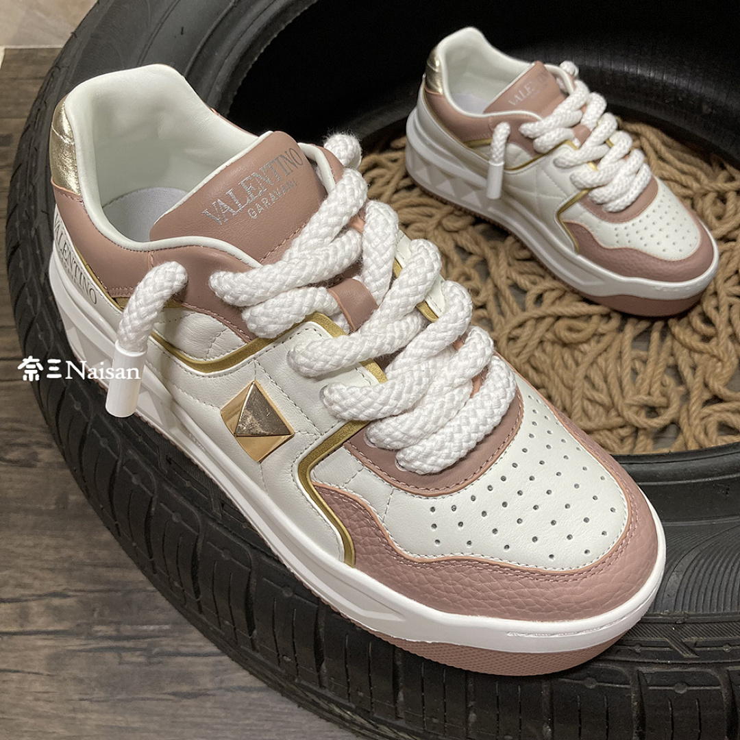 On Running ONE STUD XL NAPPA LEATHER LOW-TOP