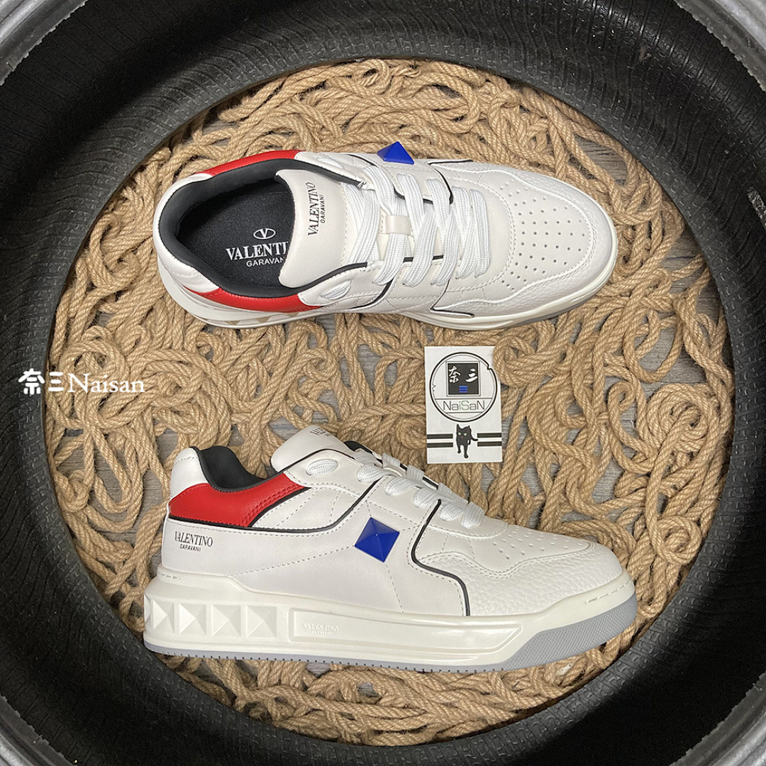 On Running ONE STUD LOW-TOP - Image 4