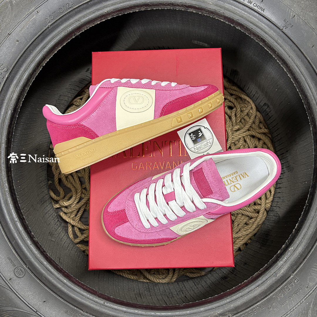 ▶ UPVILLAGE LOW - Image 2