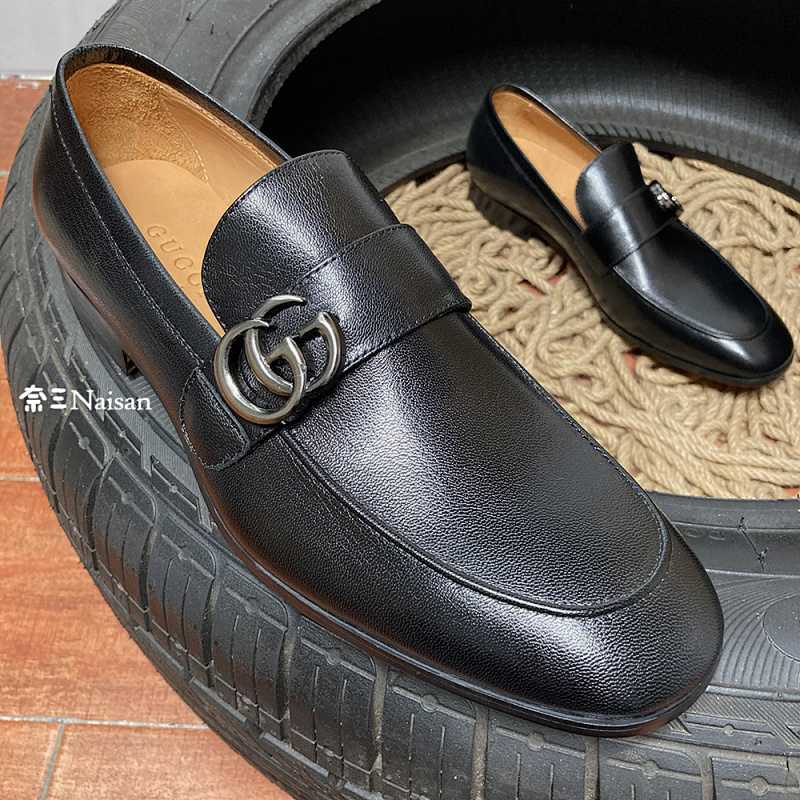 ▶ Gucci Men's Loafer, photo 1