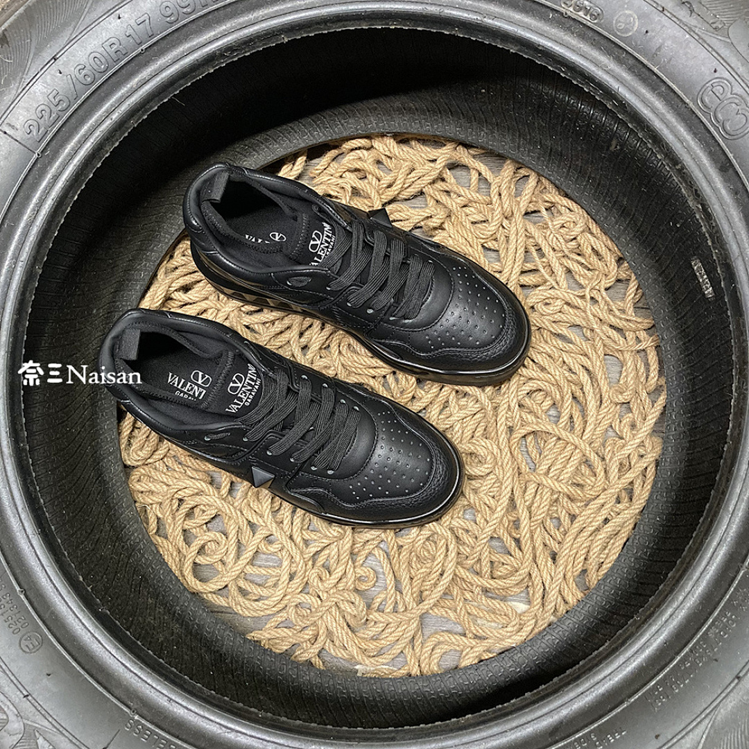 On Running ONE STUD MID-TOP SNEAKER IN NAPPA LEATHER - Image 5