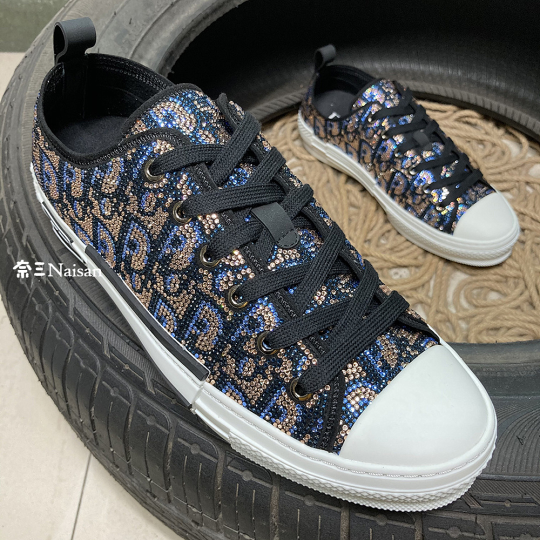 ▶ Low Top Sneakers, photo 1