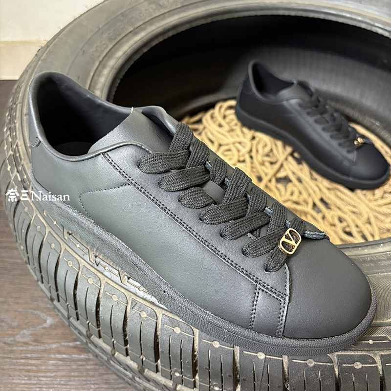 ▶ Royco Trainer, photo 1