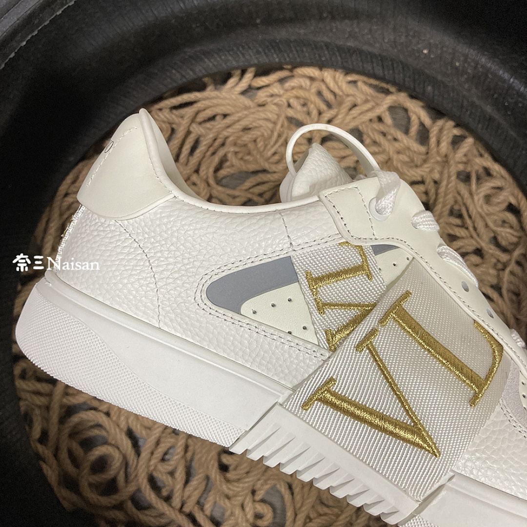 ▶ VL7N SNEAKER - Image 11