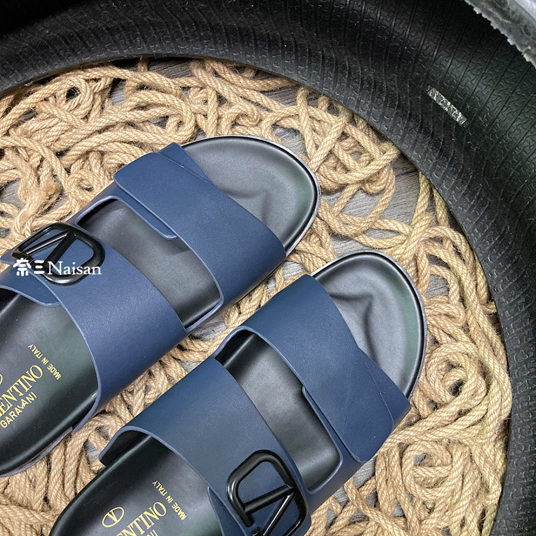 ▶ Valentino Sandals - Image 6