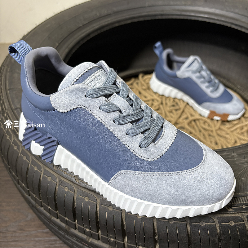 ▶ Bouncing Sneaker, photo 1