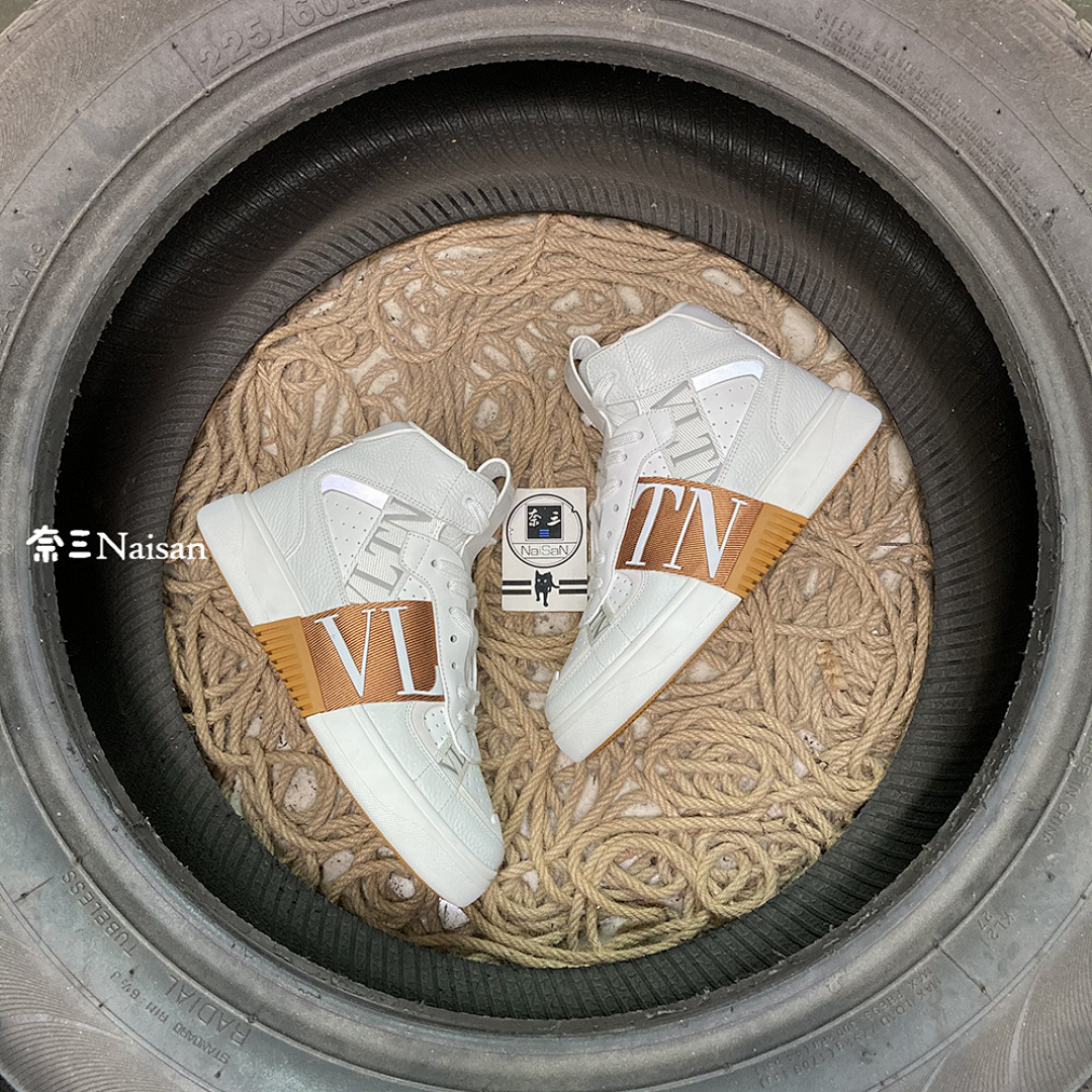 ▶ VL7N SNEAKER WITH BANDS HIGH - Image 3