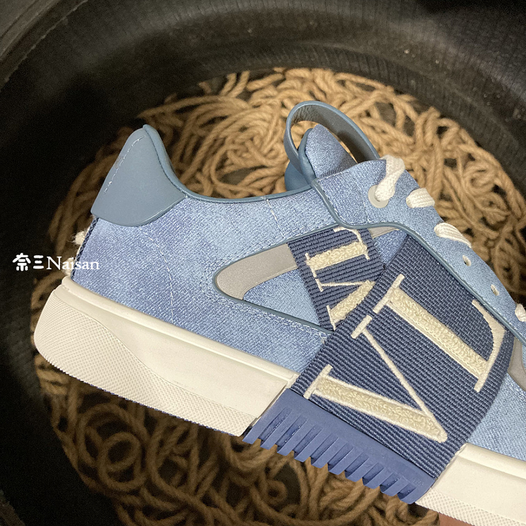 ▶ VL7N SNEAKER - Image 11