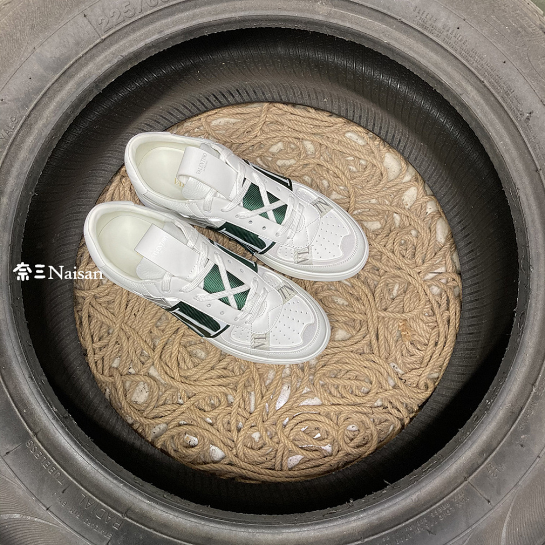▶ VL7N SNEAKER - Image 5