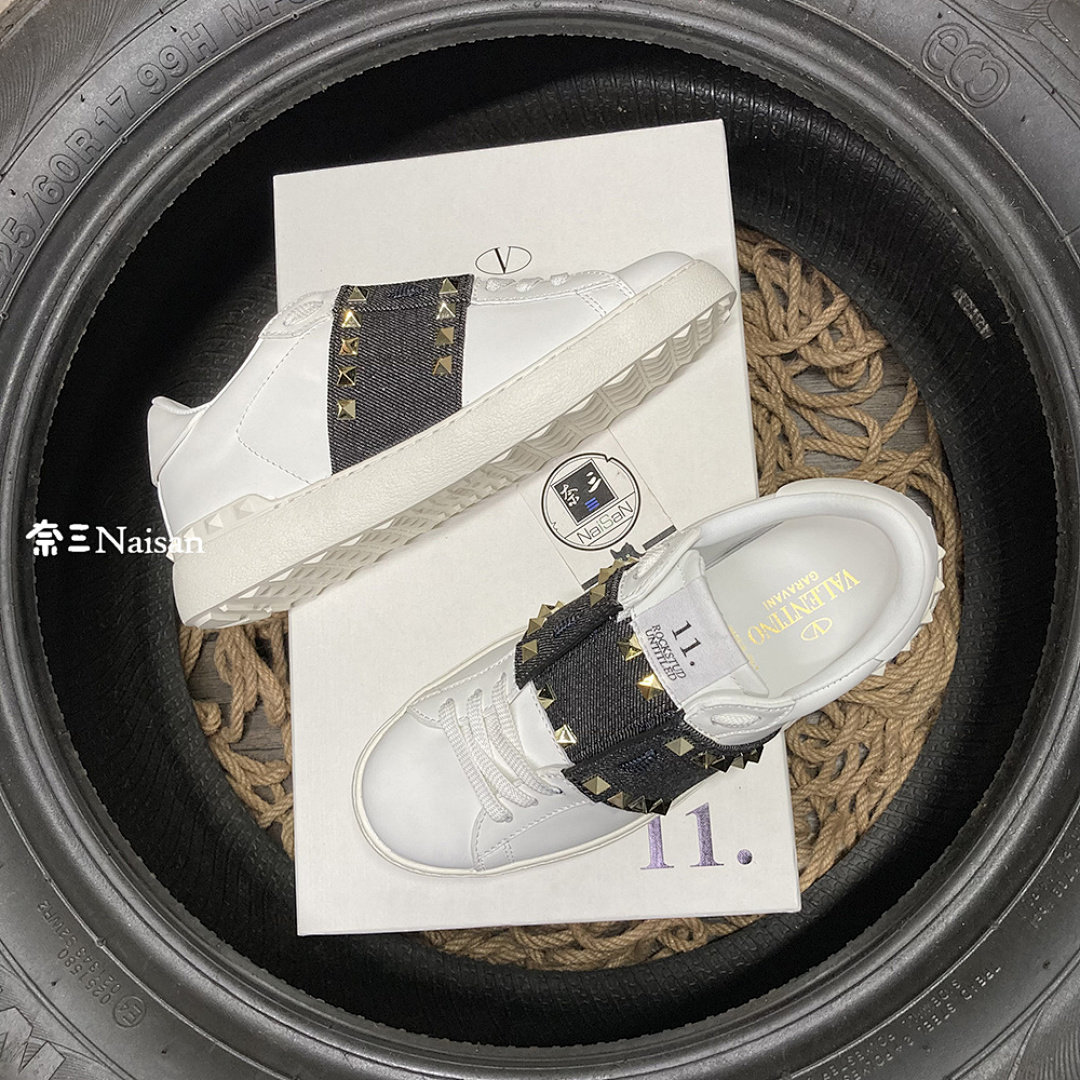 ▶ ROCKSTUD - Image 2