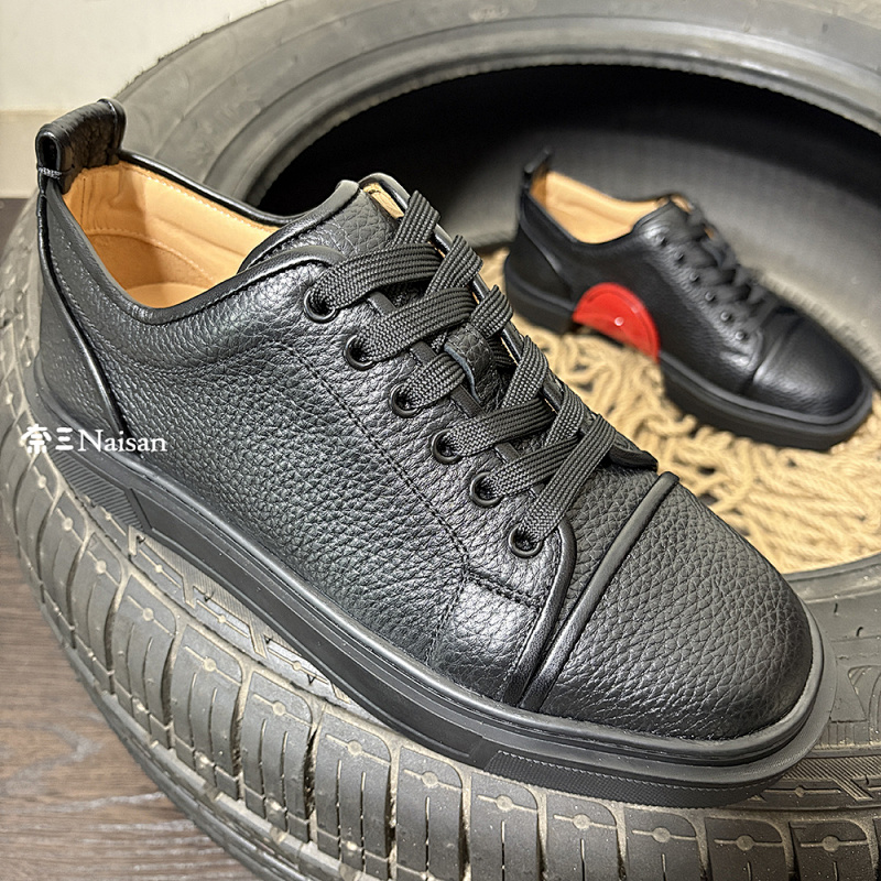 ▶ Christian Louboutin Low Top Sneaker, photo 1