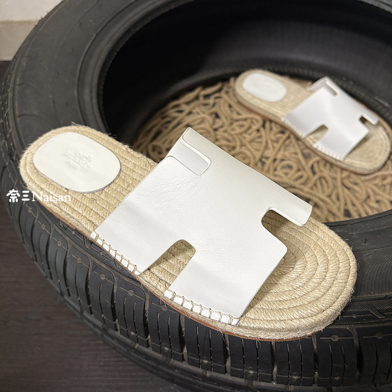 ▶ Antigua Sandal, photo 1