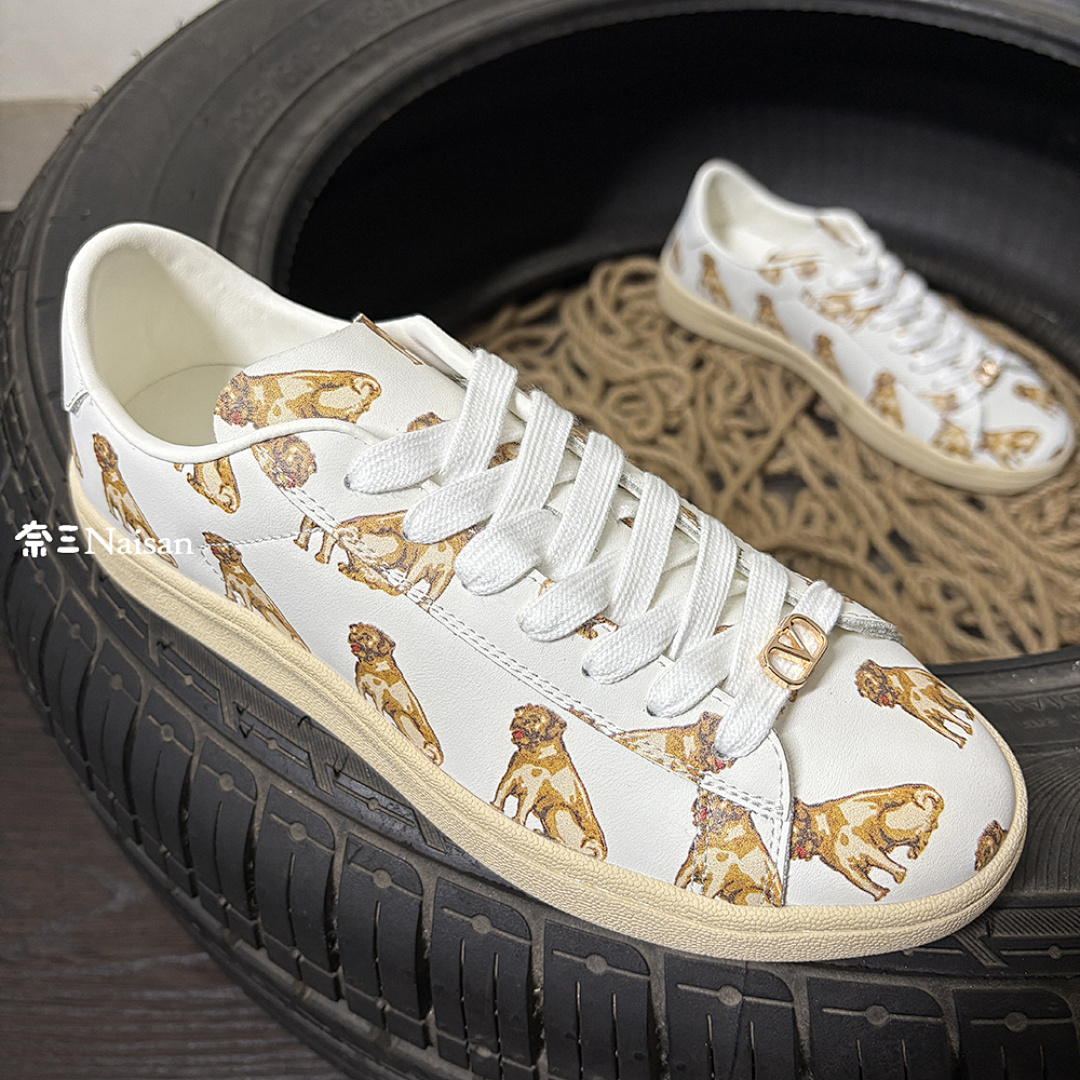 ▶ Royco Trainer