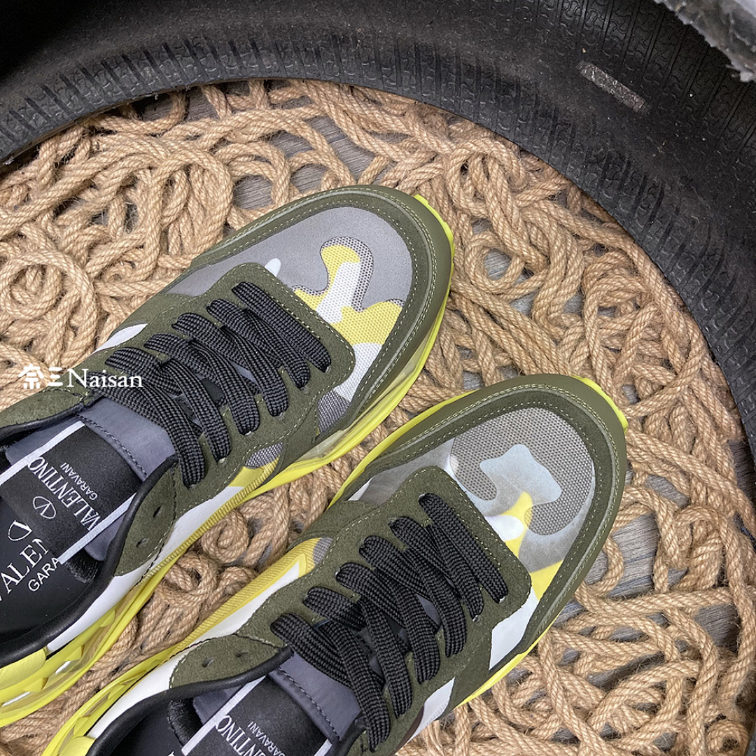 ▶ Valentino Sneakers - Image 6