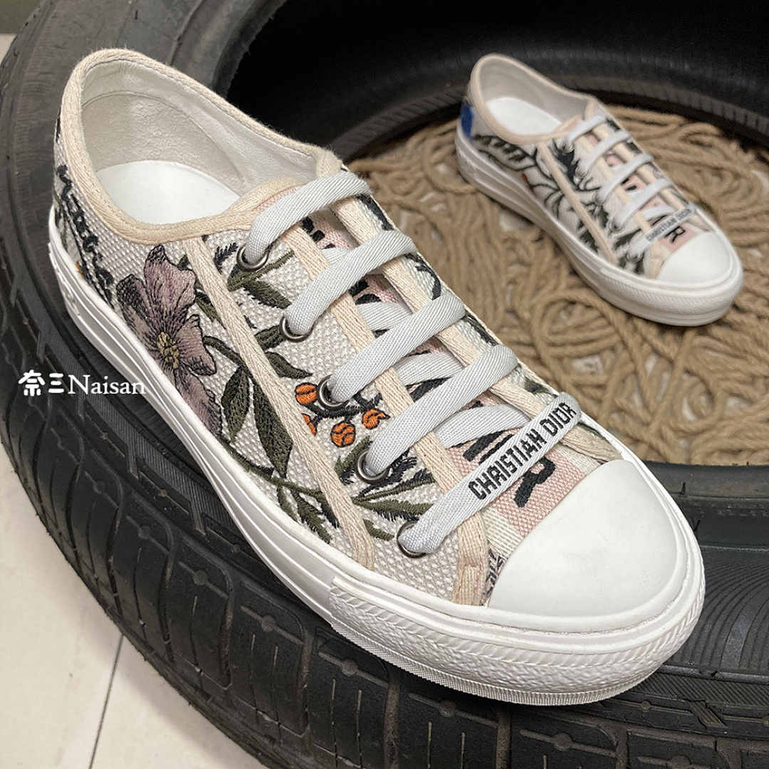 ▶ Walk'N Low Top Sneaker, photo 1