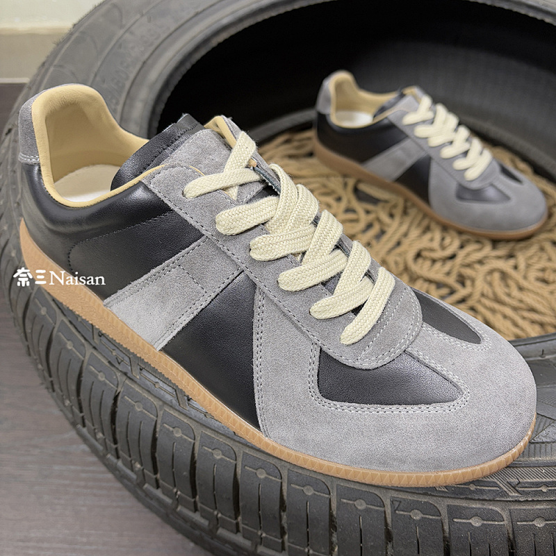 ▶ Replica Sneakers, photo 1